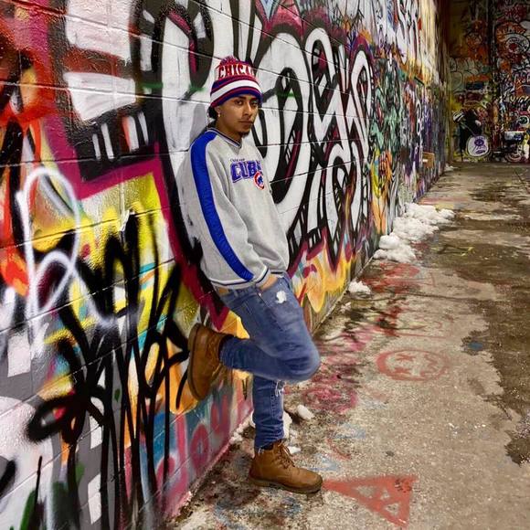 Meet your Posher, Adrian - Picture 1 of 1